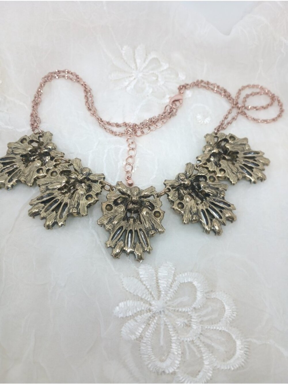 Light Blue Green Bib Faceted Rhinestone Statement Necklace- Rose Gold Tone ~ 18" - Picture 4 of 5